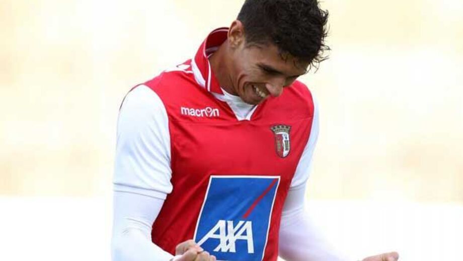 Sp. Braga B-Sp. Covilhã, 2-1: Bracarenses contra nove
