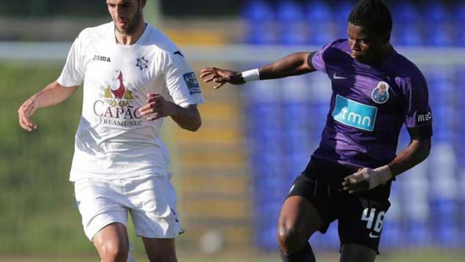 FC Porto B-Freamunde, 0-2: Visitantes mantêm esperanças
