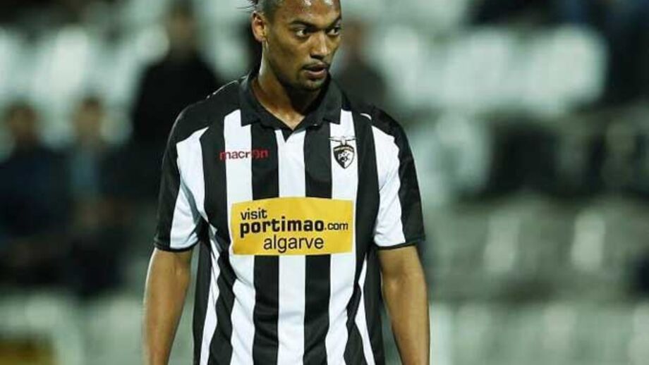 Portimonense-Oliveirense, 2-1: Algarvios vencem nos descontos