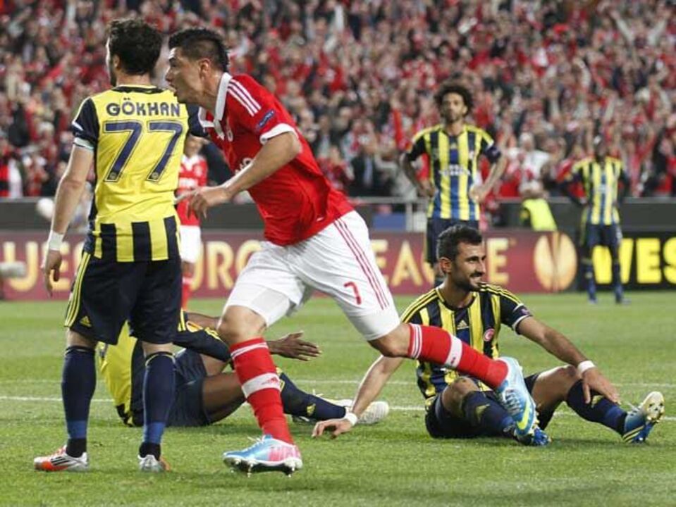 Benfica-Fenerbahçe, 3-1: Sonho nasce no inferno