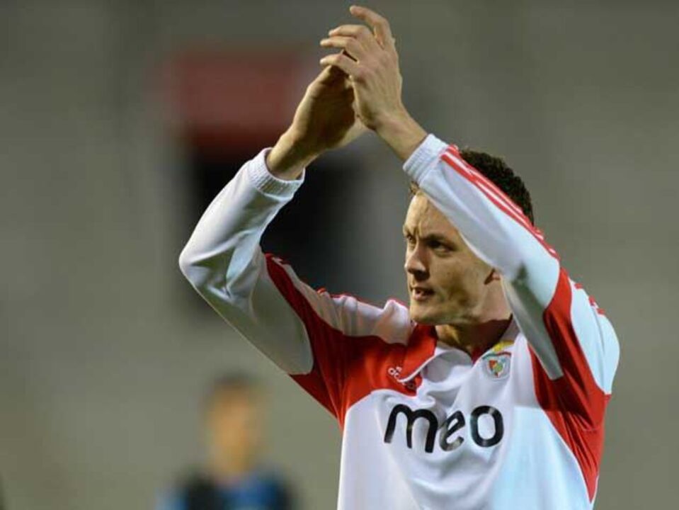 Matic eleito melhor jogador de abril