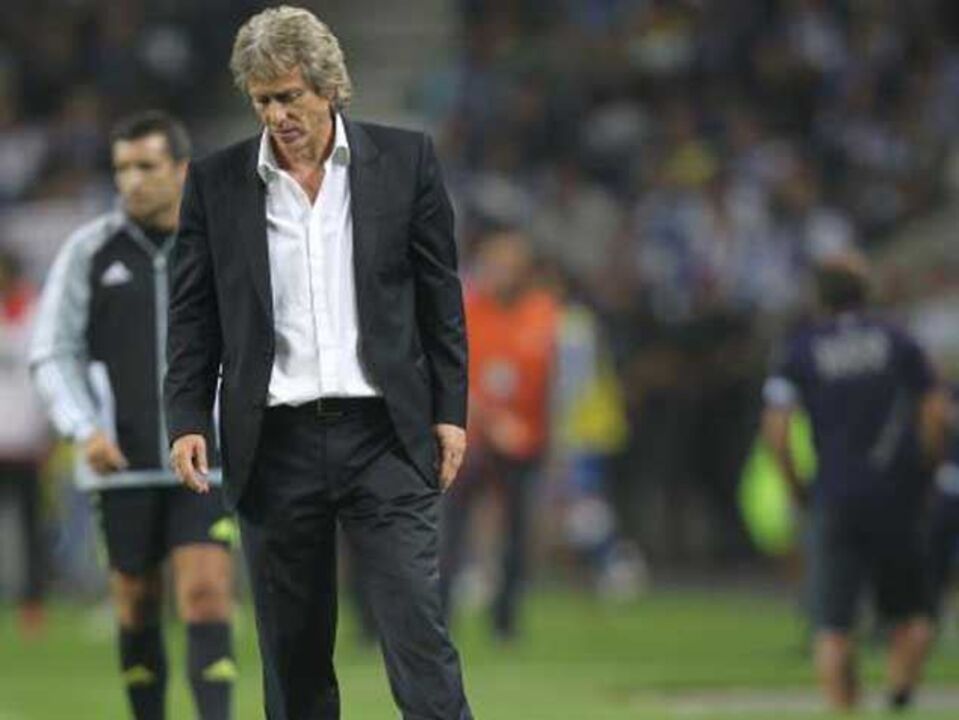 O calvário de Jesus em casa do Dragão