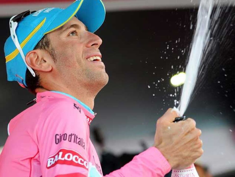 Nibali vence cronoescalada