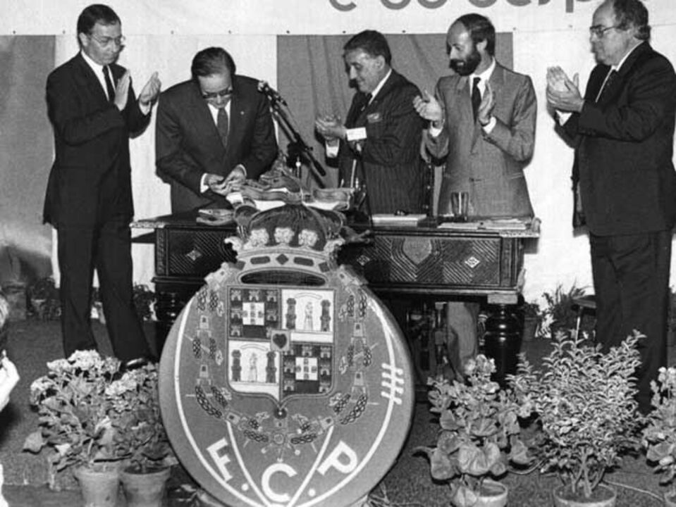 O que prometeu Pinto da Costa em abril de 82