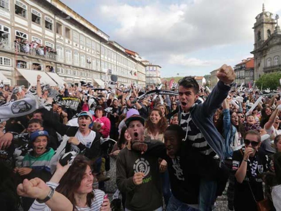 Festa volta a mudar-se para o largo do Toural