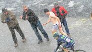 Visconti ganha no Galibier com muita neve
