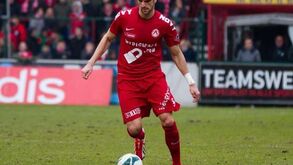 Mitrovic: «Orgulhoso por ter assinado pelo Benfica»