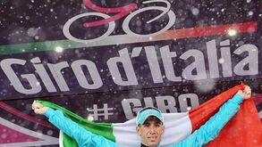 Cavendish vence última etapa na festa de Nibali