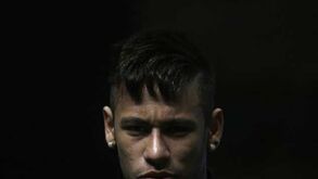 Neymar apresentado no Barça a 3 de junho