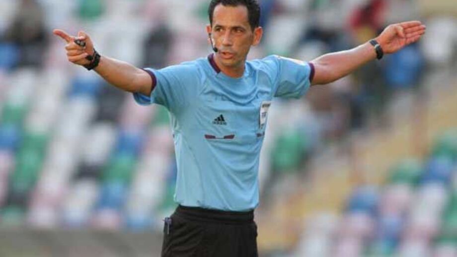 Pedro Proença num lote restrito