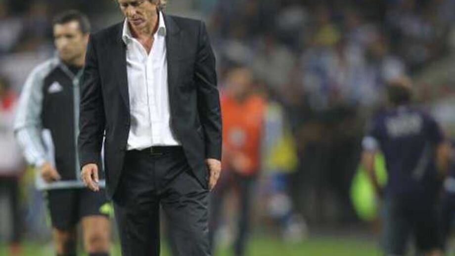 O calvário de Jesus em casa do Dragão