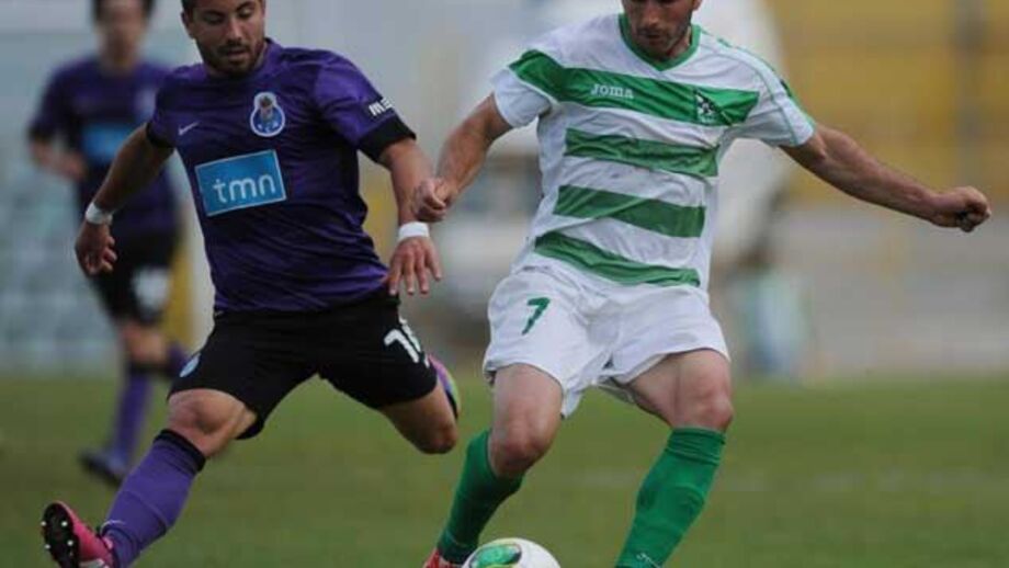 Naval-FC Porto B, 0-0: Empate em dia de protesto 