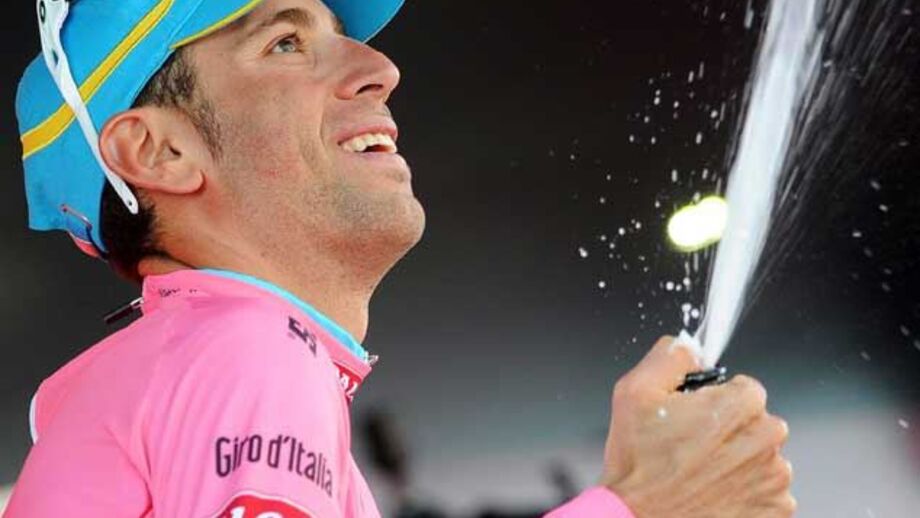 Nibali vence cronoescalada