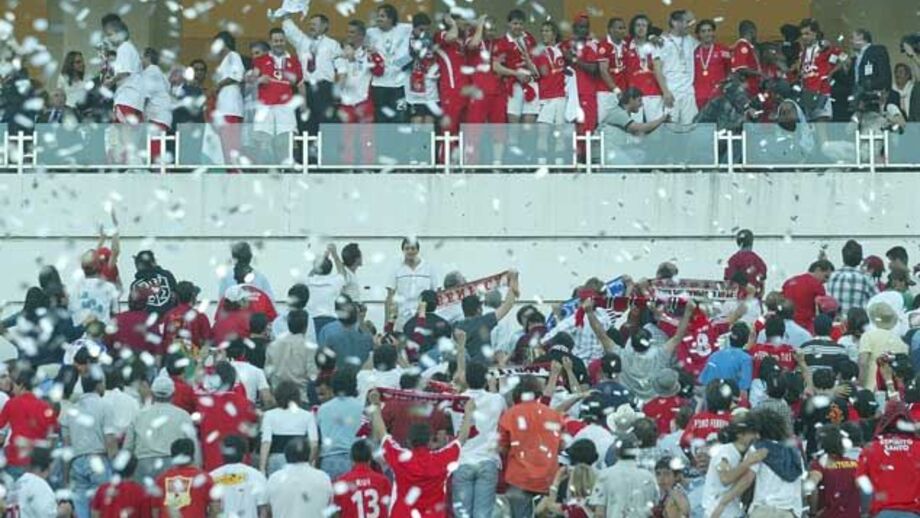 Duelo de gigantes começa ao almoço