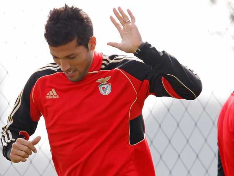 Garay também está de saída