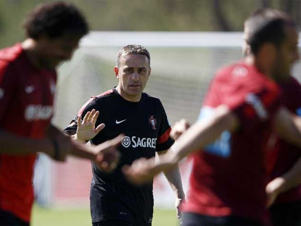 Todos às ordens de Paulo Bento