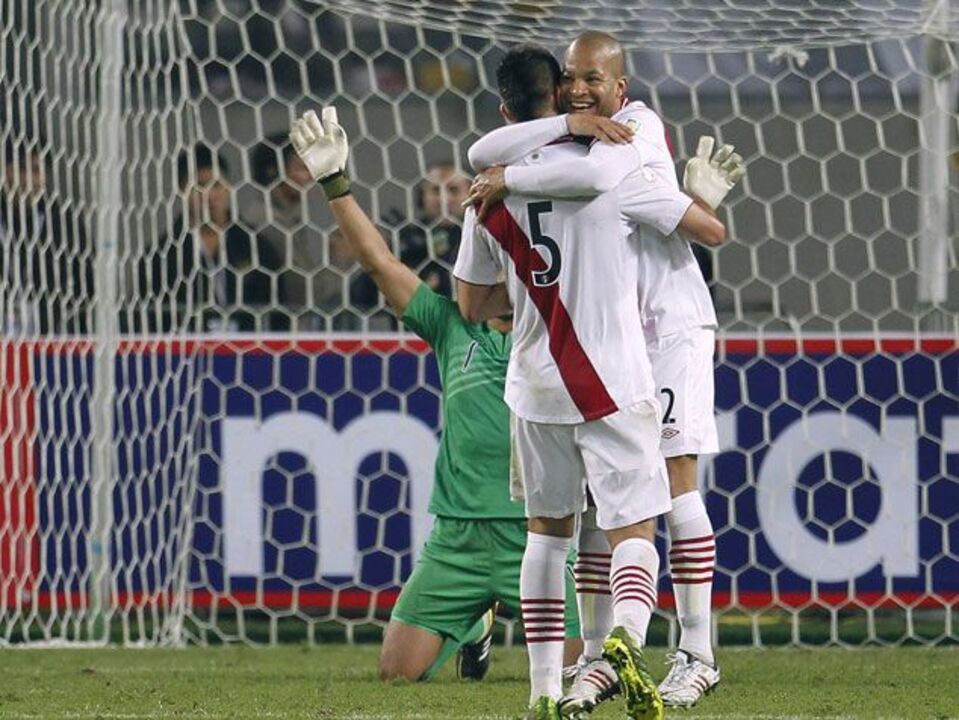 Rodríguez ajuda Peru a bater o Equador por 1-0