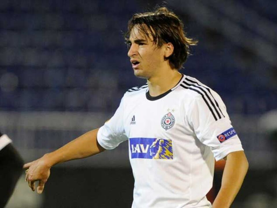 Cláusula de rescisão e prémio por objetivos para Markovic