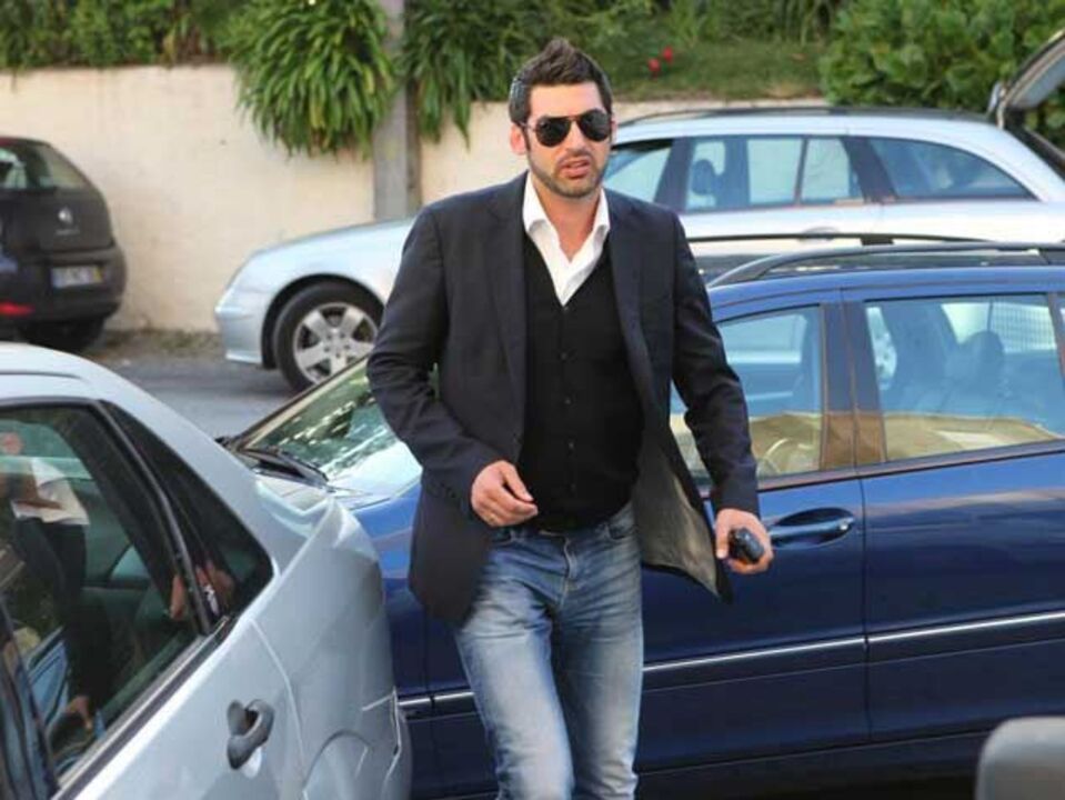 Paulo Fonseca apresentado este domingo