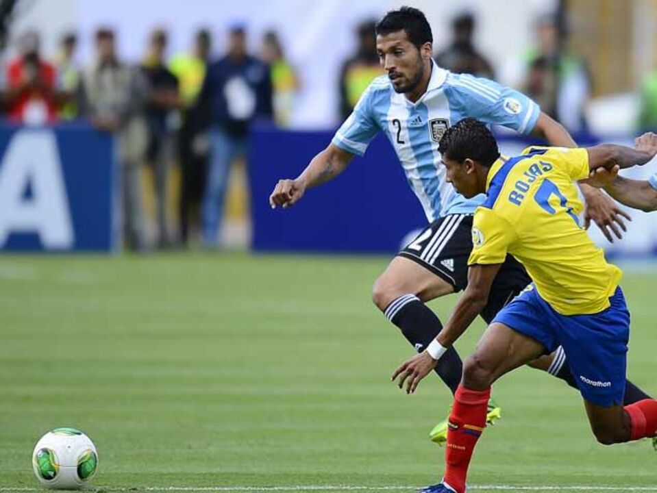 Garay abandona seleção