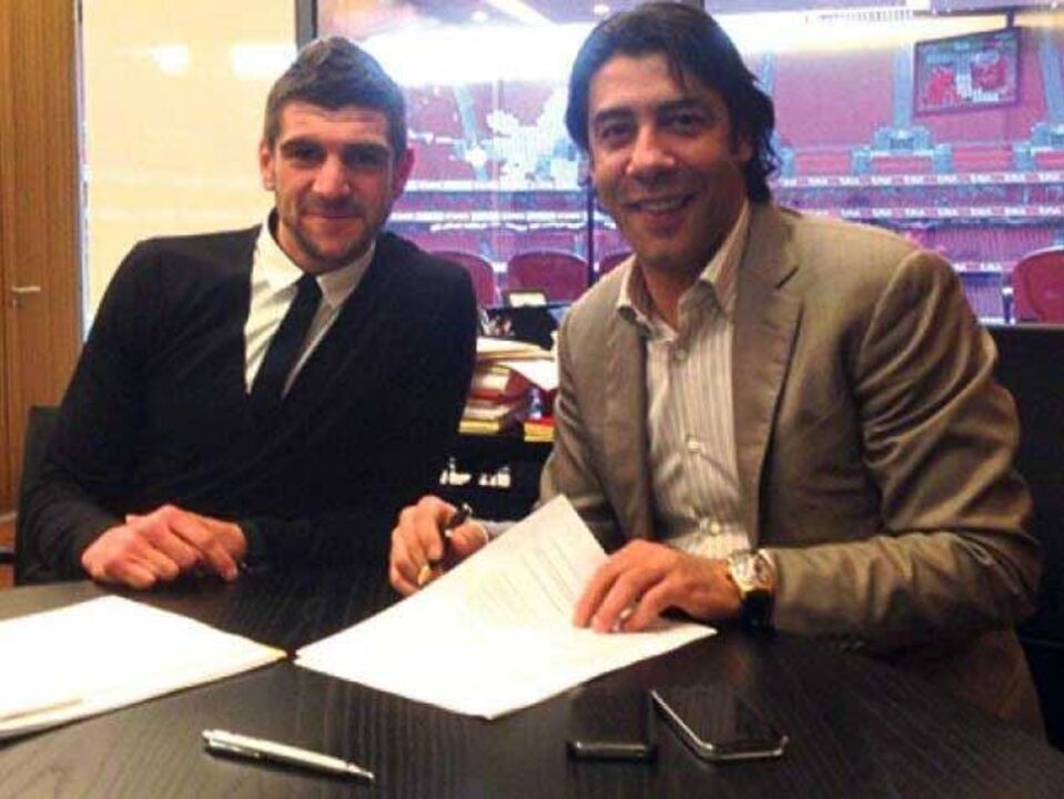 Mitrovic oficializado 