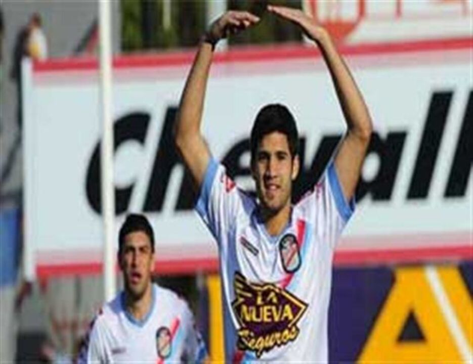 Só falta acertar particular para trazer Lisandro