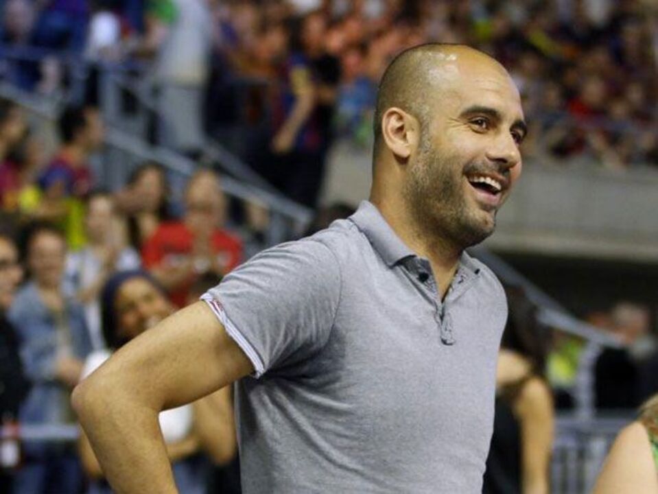 Guardiola recebe dicas de especialistas
