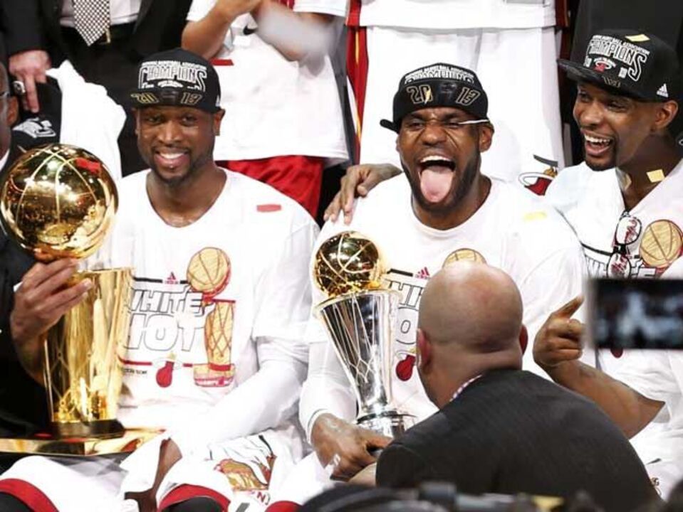 Dinastia começa a ganhar forma