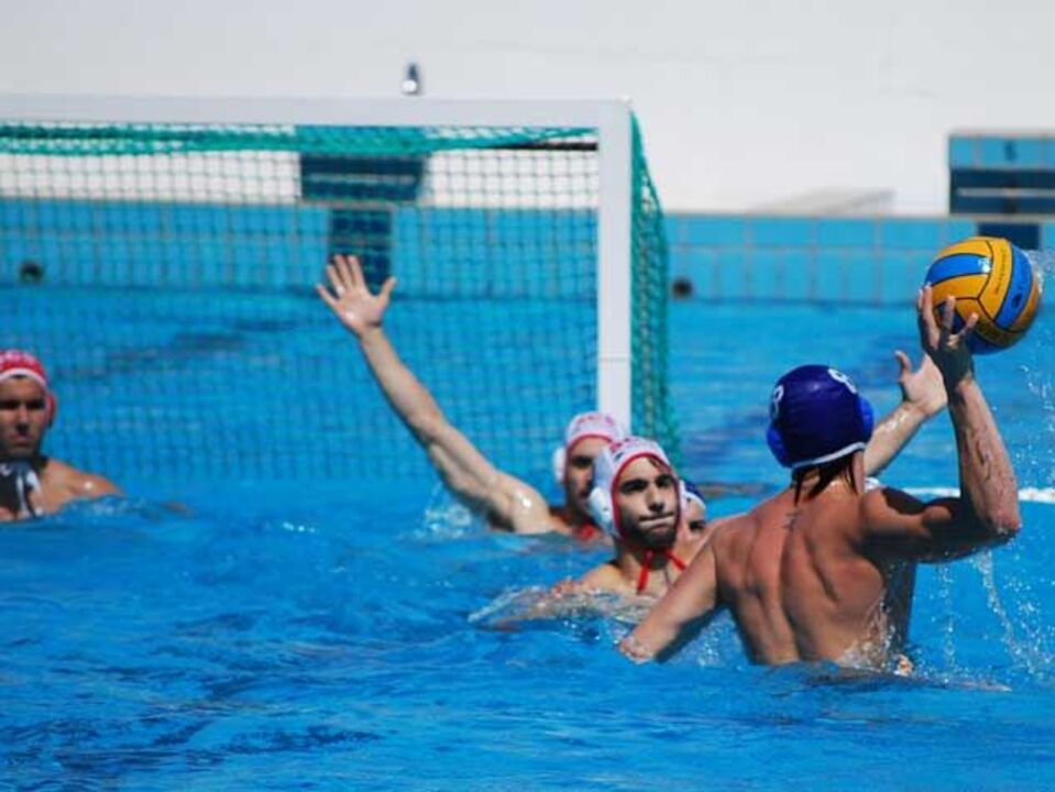 Polo aquático: Salgueiros aproxima-se do título