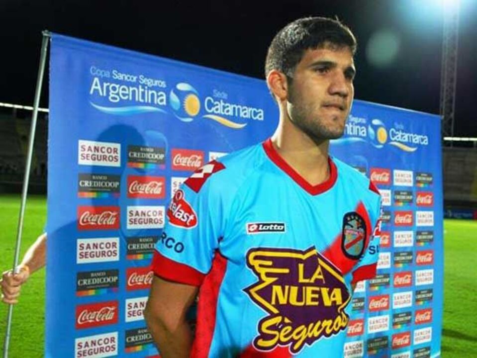 Pagamento atrasa acordo por Lisandro