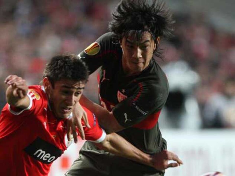 Japonês Okazaki assina pelo Mainz