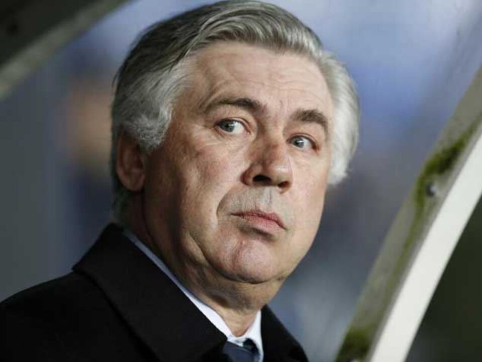 Ancelotti: «É uma honra treinar este clube»
