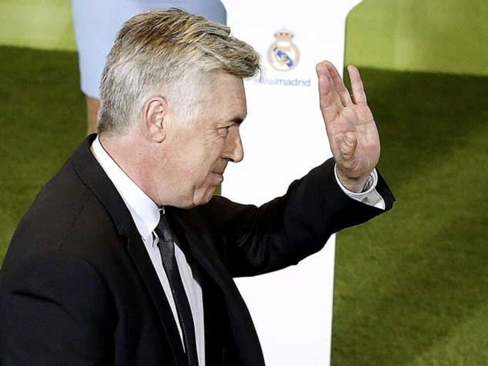 Carlo Ancelotti: «O objetivo é ganhar e jogar um futebol espetacular»
