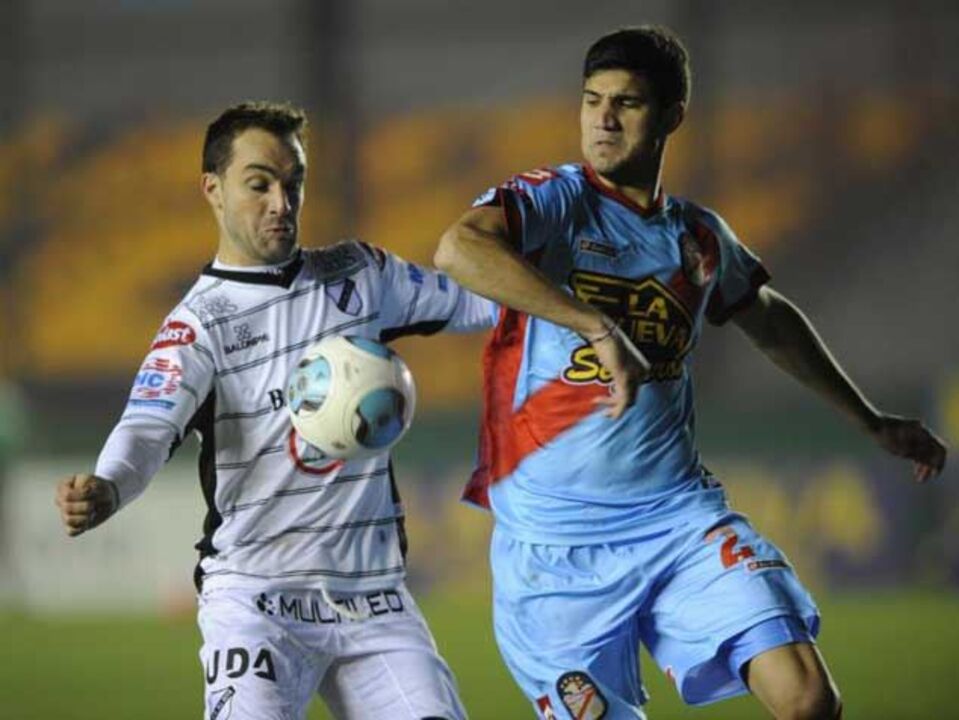 Mariano González: «Lisandro preenche bem o lugar de Garay»