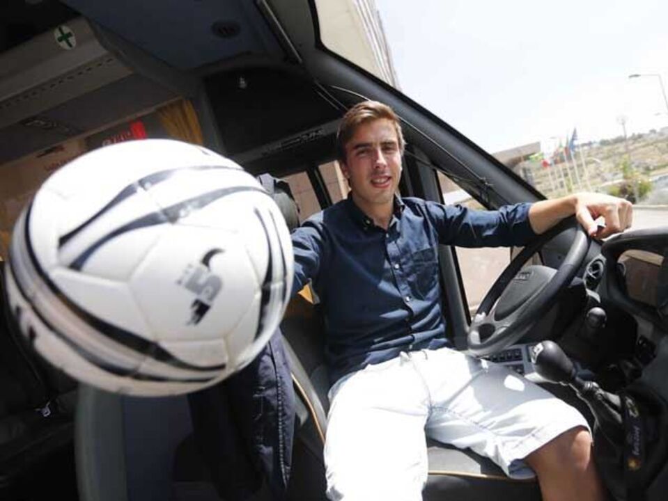 Lateral e motorista a caminho dos Açores