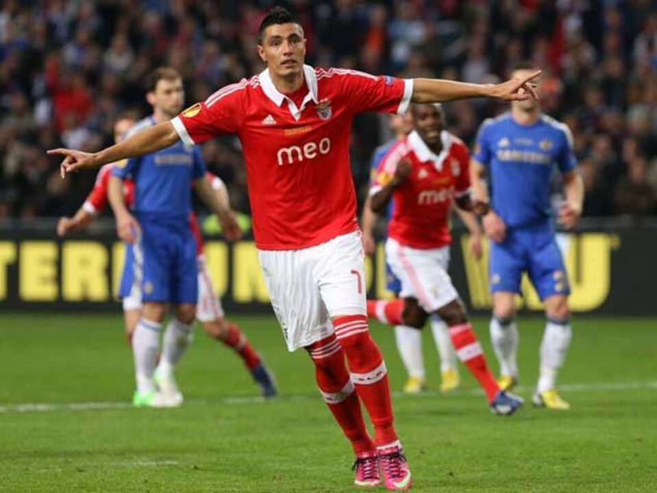 Pedro Aldave: «Interesse de ingleses em Cardozo é real»