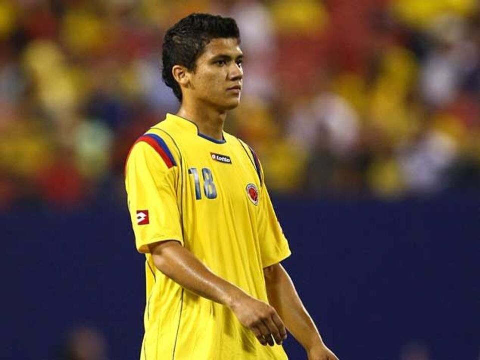 Montero comparado com Radamel Falcão