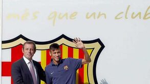 Neymar: «Vim para ajudar o Messi a continuar a ser o melhor»