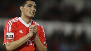 Negociar Cardozo abaixo da cláusula