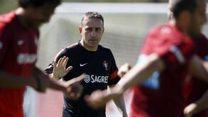 Todos às ordens de Paulo Bento