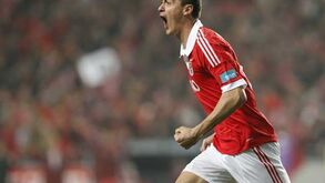 Monaco pisca o olho a Matic