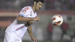 Contratação de Lisandro está presa por detalhes