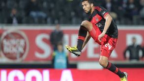 Águias querem segurar Garay