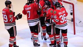 NHL: Chicago Blackhawks a uma vitória do título