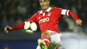 Cardiff quer levar Cardozo e acena com 15 milhões