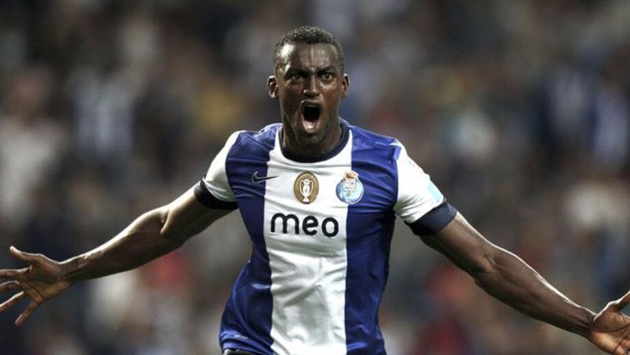 Ingleses falam em proposta do Tottenham por Jackson