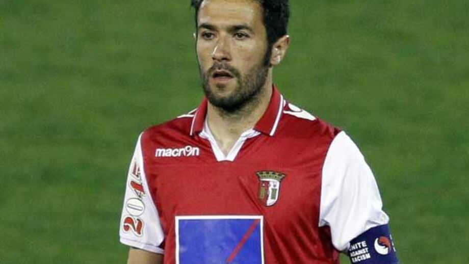 Hugo Viana assina pelo Al Ahli do Dubai