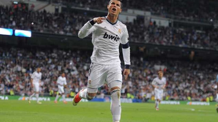 Ronaldo tem merengues entre a espada e a parede