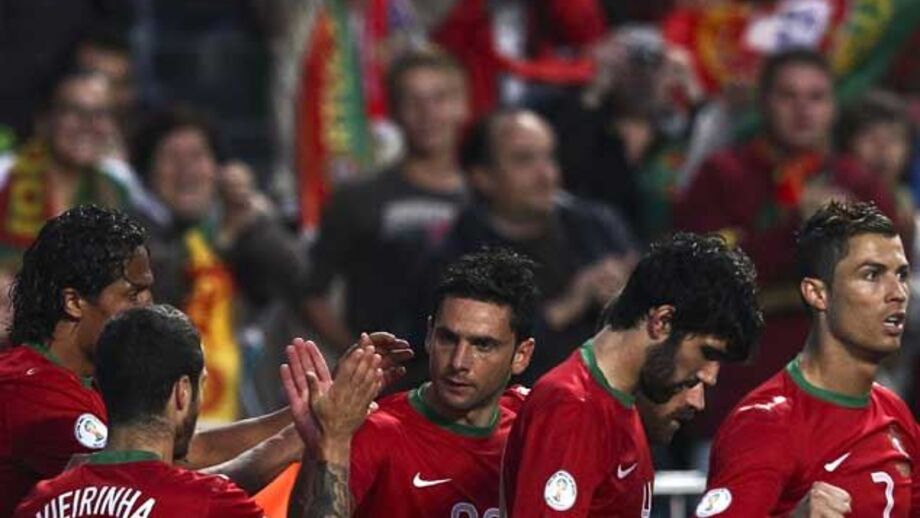 Postiga iguala 26 golos de Rui Costa 