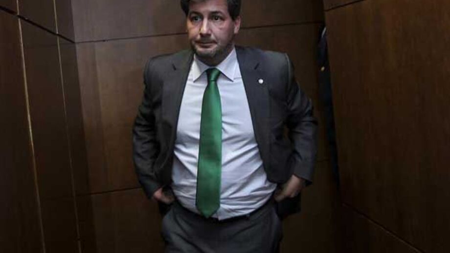 Os salários que pesam na carteira de Bruno de Carvalho